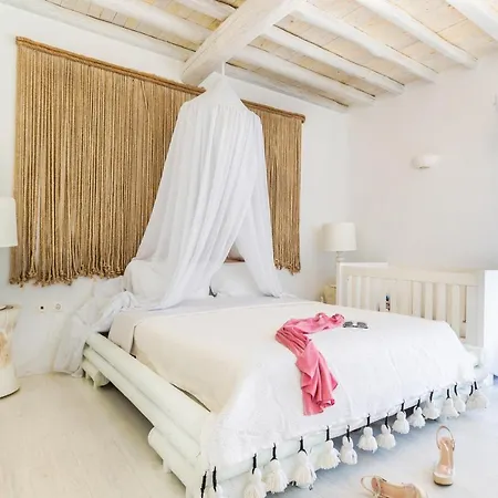 6 Bedrooms Villa At Mikonos 600 M Away From The Beach With Sea View Private Pool And Furnished Garden Villa *